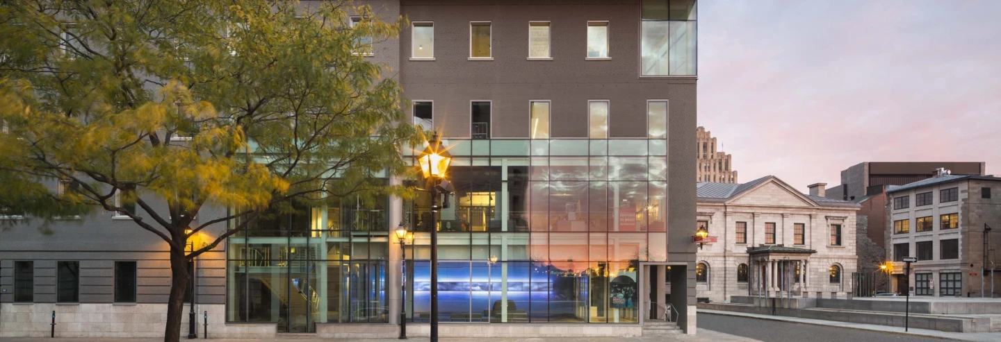 Extérieur de la Maison-Des-Marins – Pointe-à-Callière, vue rapprochée