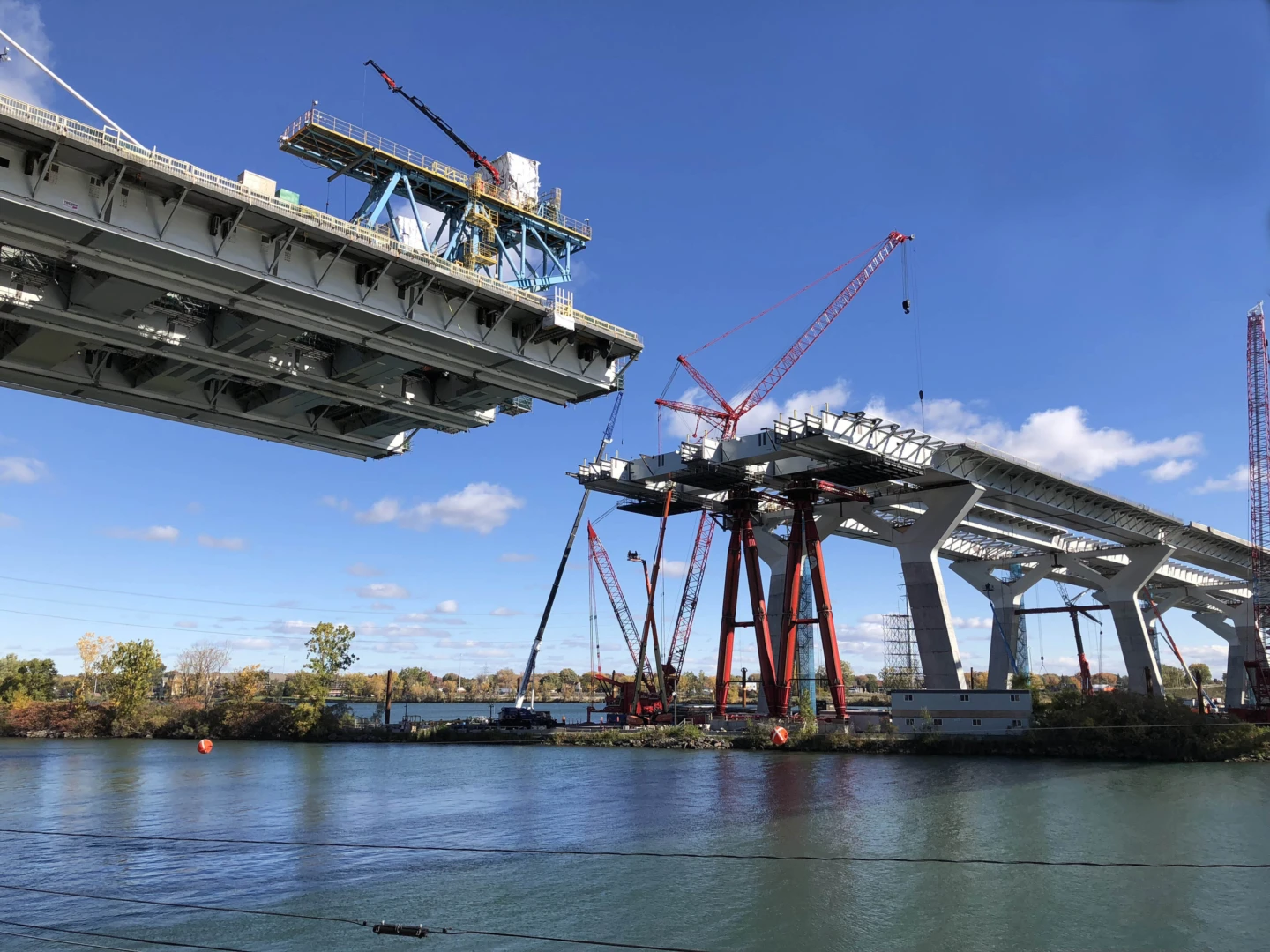 Pont Samuel-De Champlain en construction