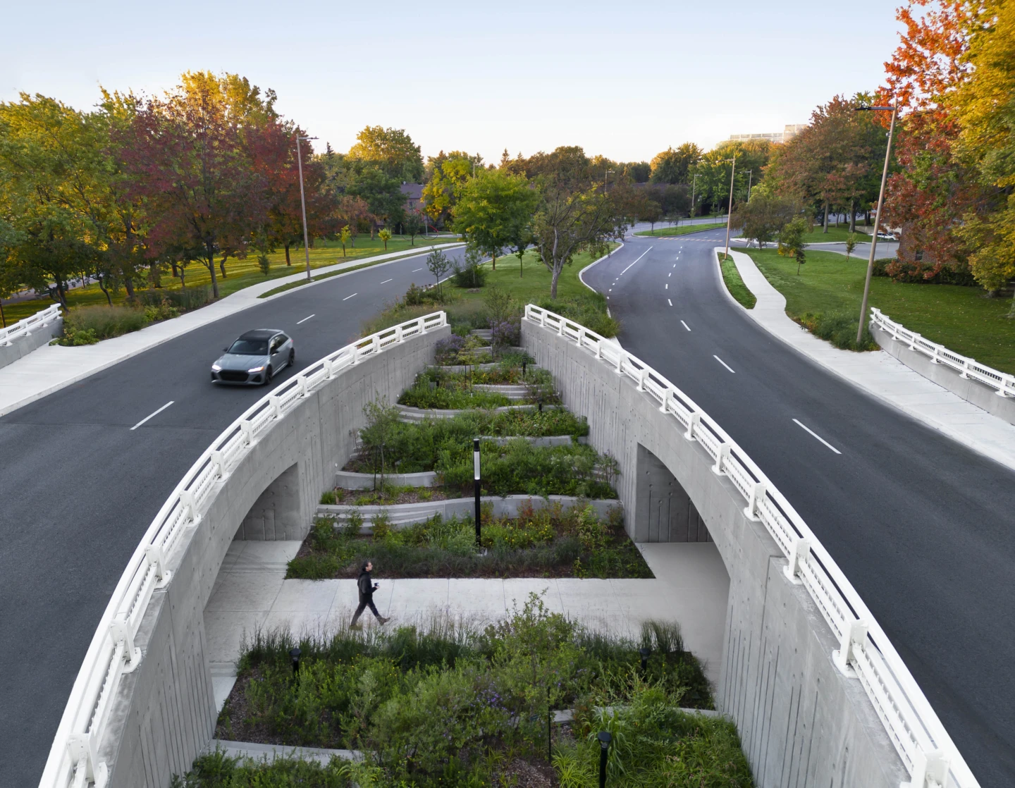 Vue sur le passage piétonnier des Ponts Darwin
