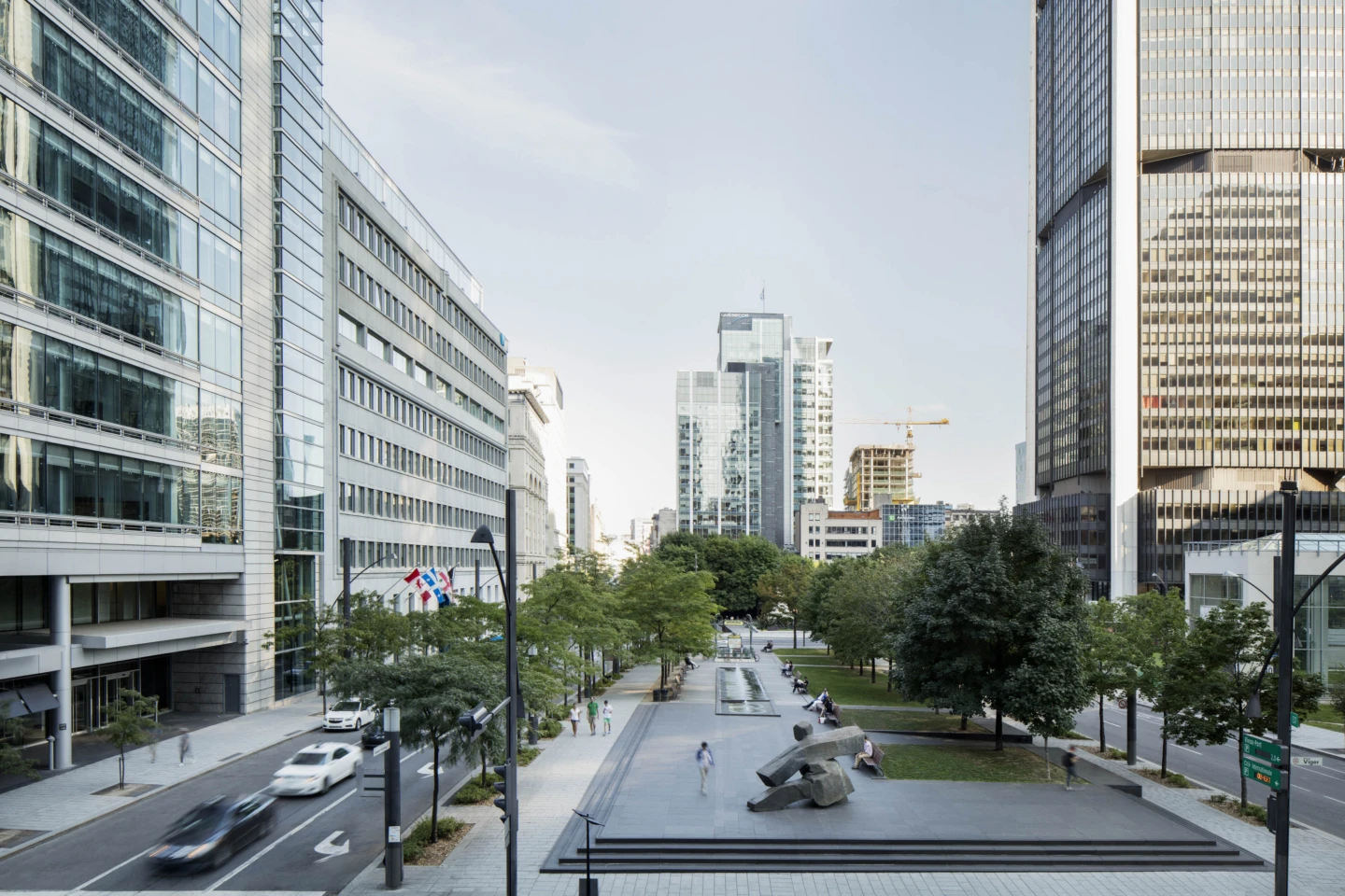 Vue générale sur le Quartier international de Montréal