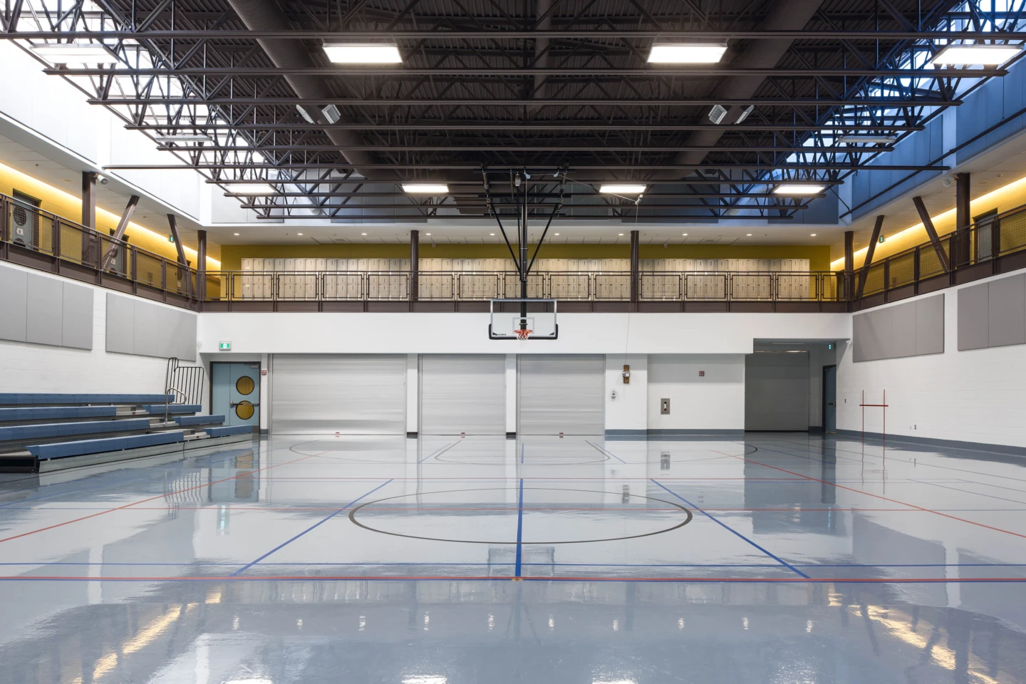 Intérieur de la Réserve navale NCSM Carleton