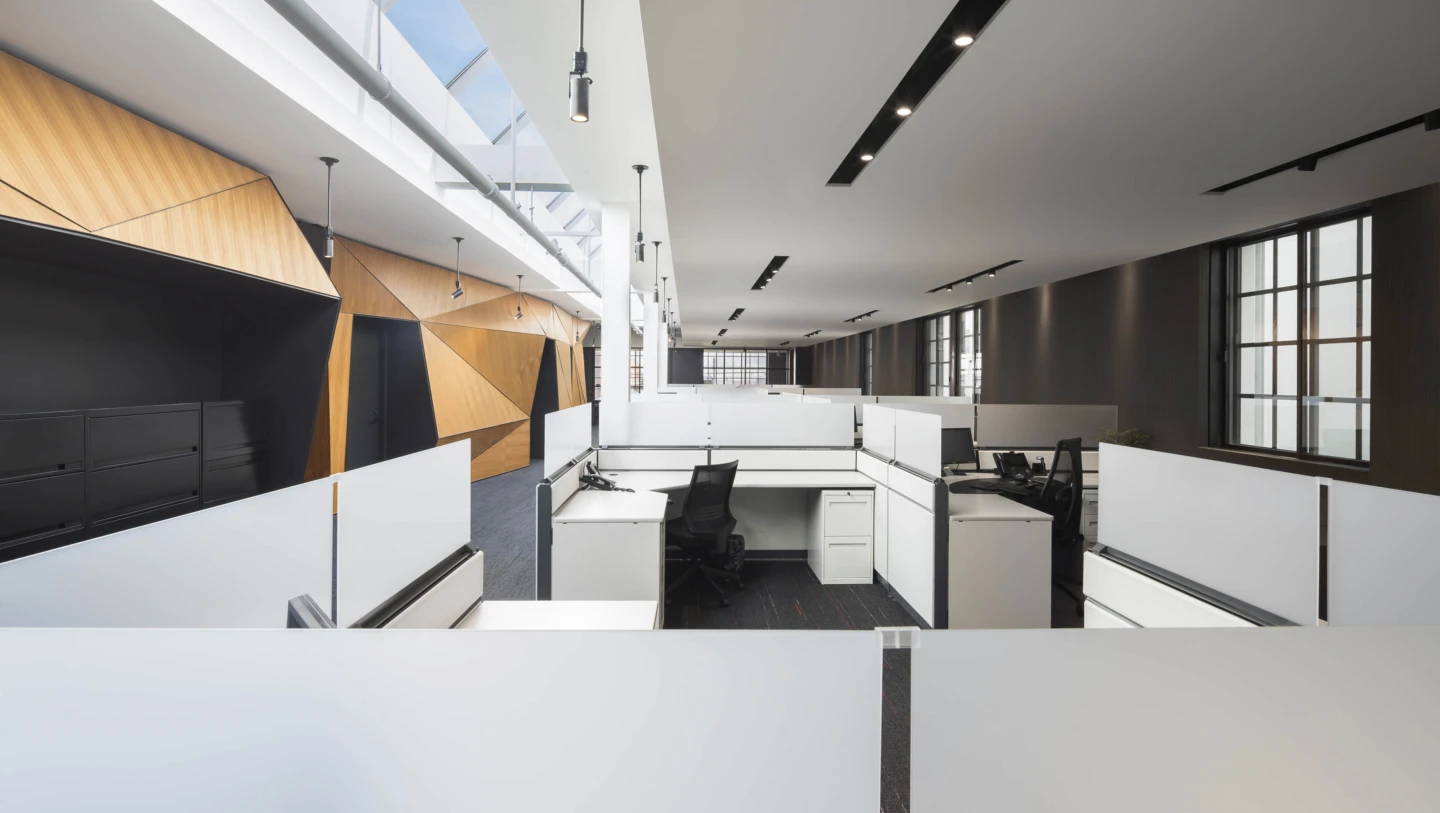Intérieur de SOCAN, espace de bureaux