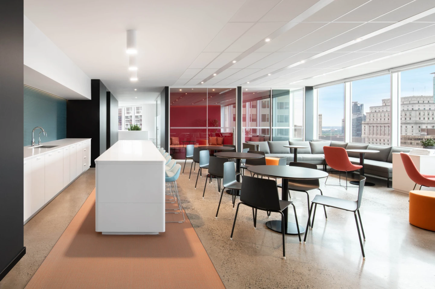 Intérieur de chez Sephora – Siège social, espace cuisine