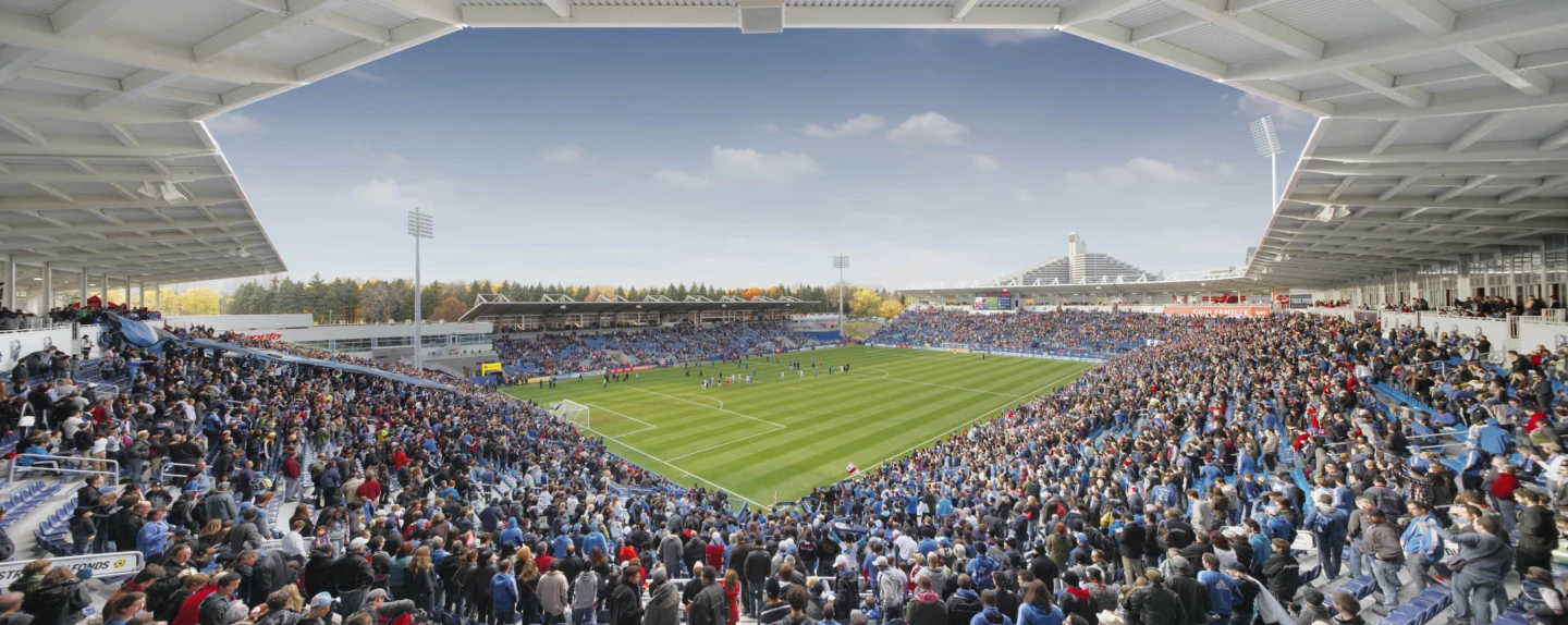 Extérieur du Stade Saputo