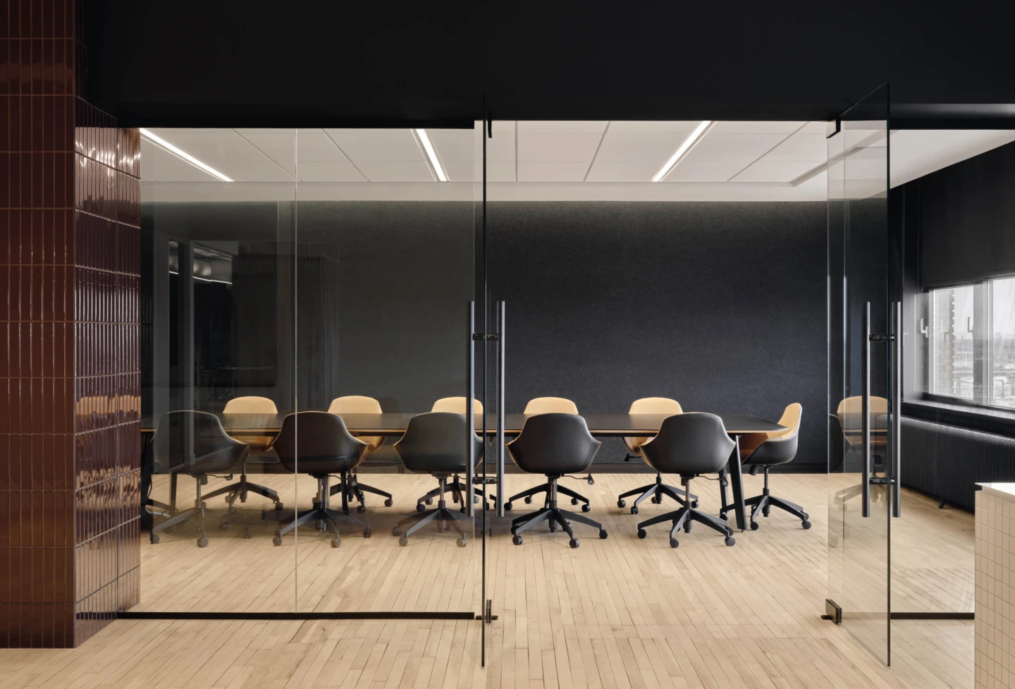 Intérieur de Zinnia, vue d'une salle de conférence