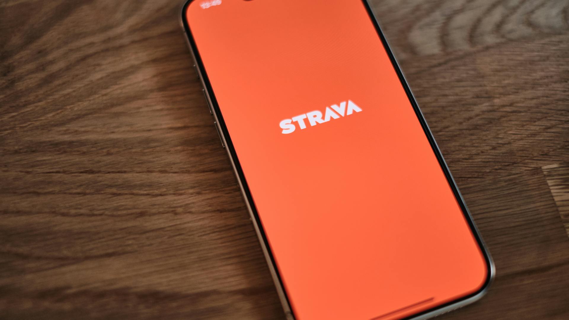Strava snaps up upstart competitor