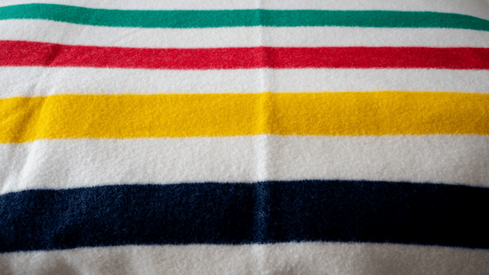 Canadian Tire brings backs Hudson’s Bay blankets