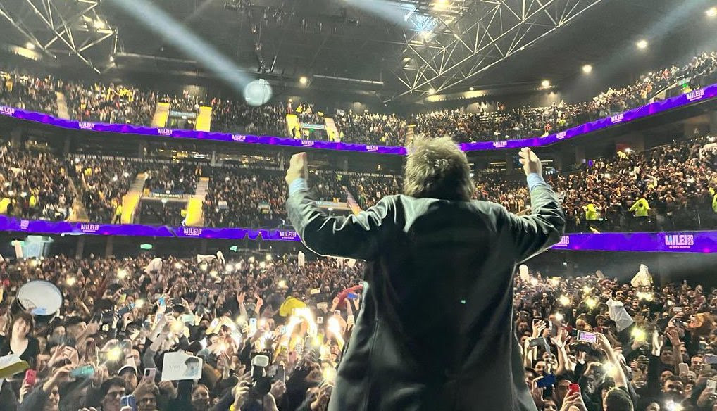 Who is Argentina’s presidential frontrunner? 