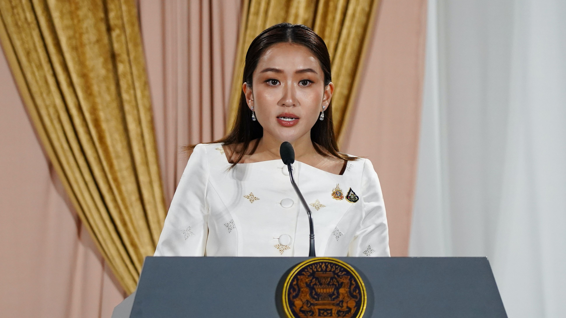 Thai government teeters as it beefs with Cambodia