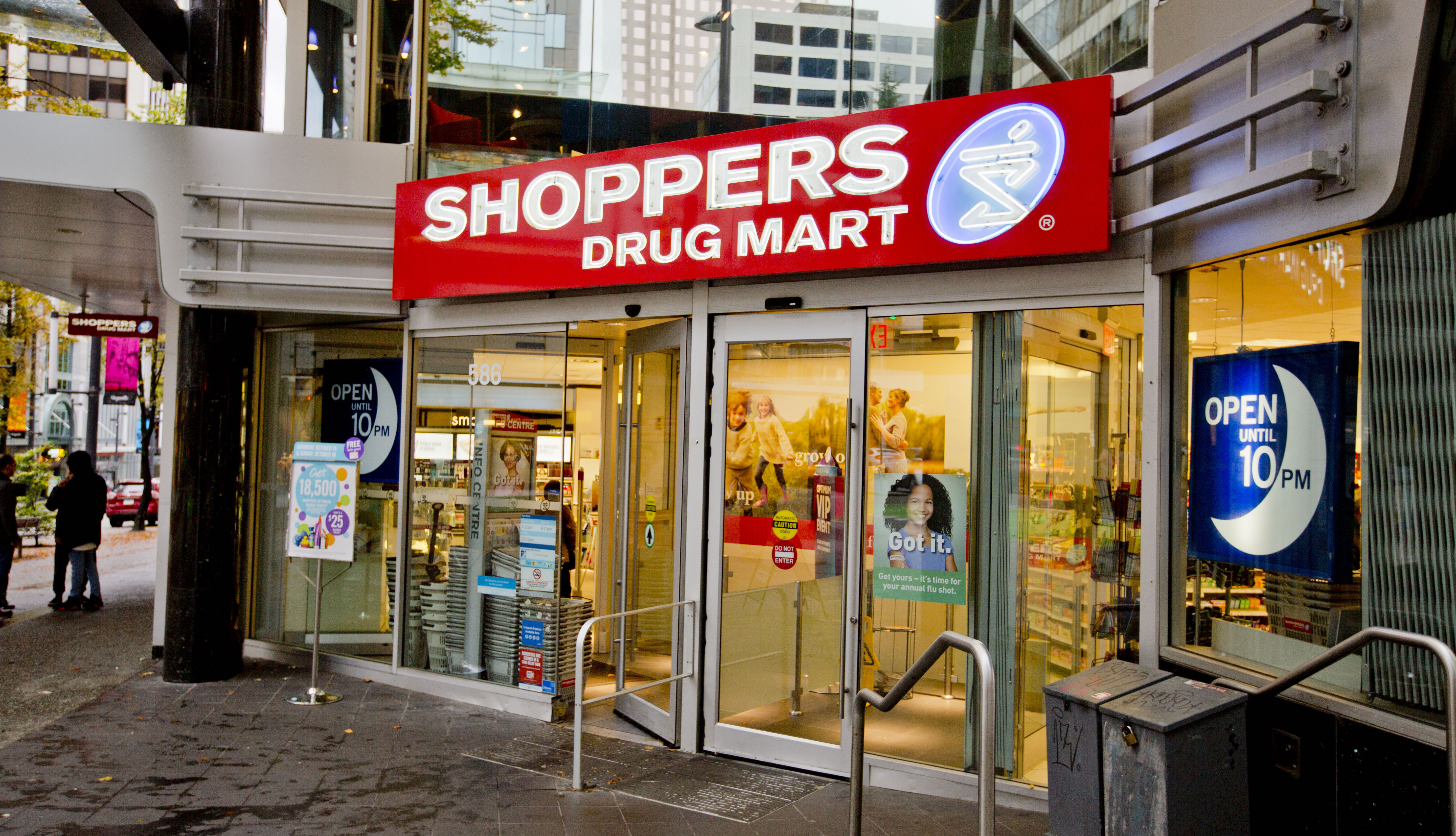 Shoppers pharmacists sue over shady practices