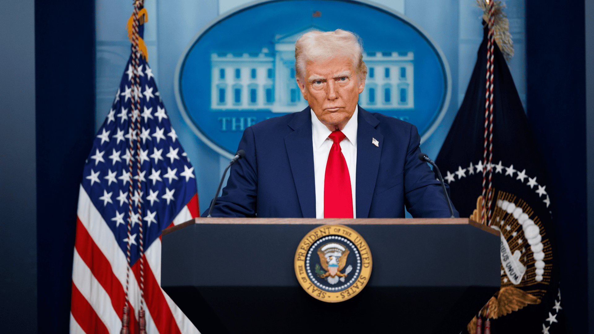 Trump threatens a 35% tariff on Canadian goods