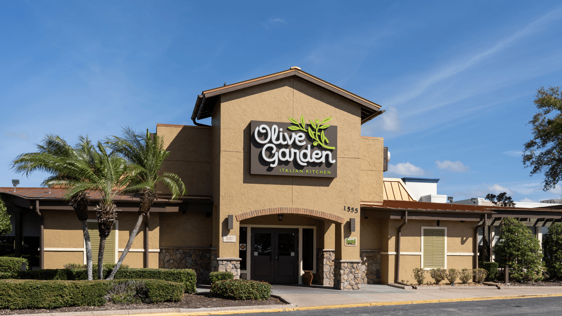 Canadians get more access to endless breadsticks