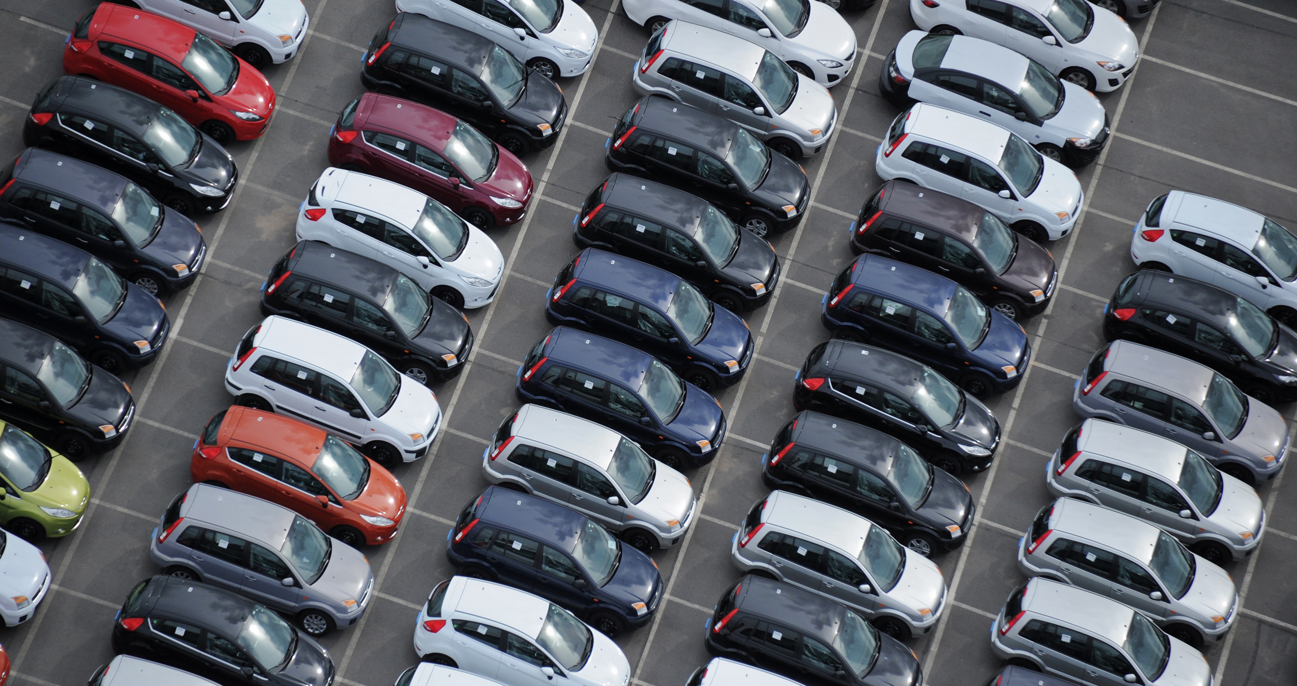Hundreds of car dealerships are stuck in neutral