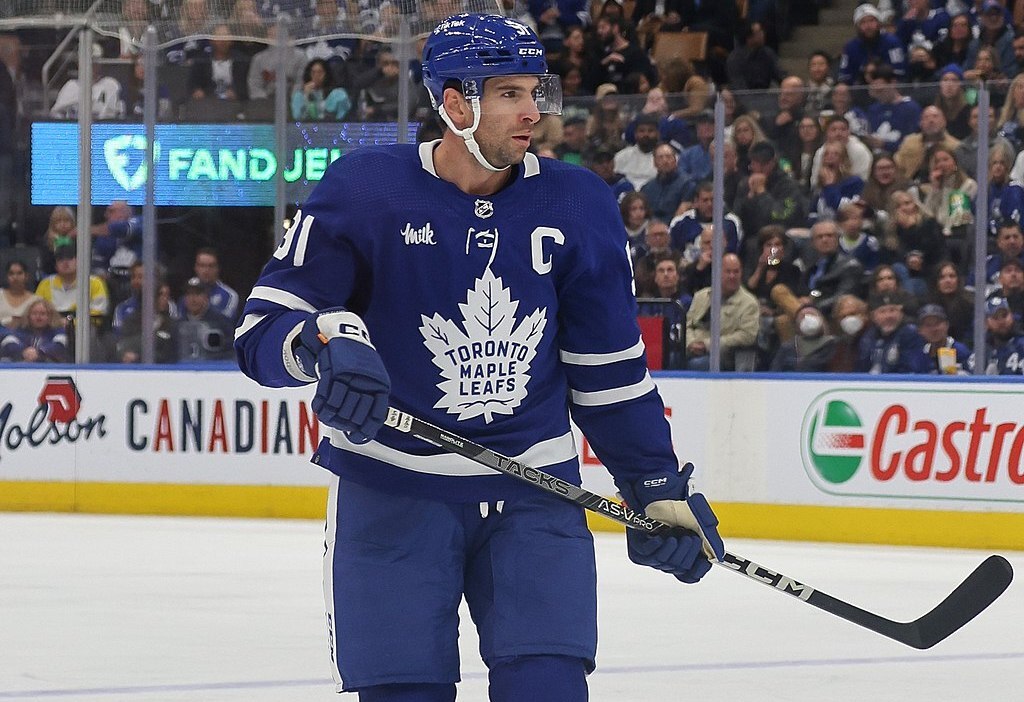Leafs captain tries to skate around taxes