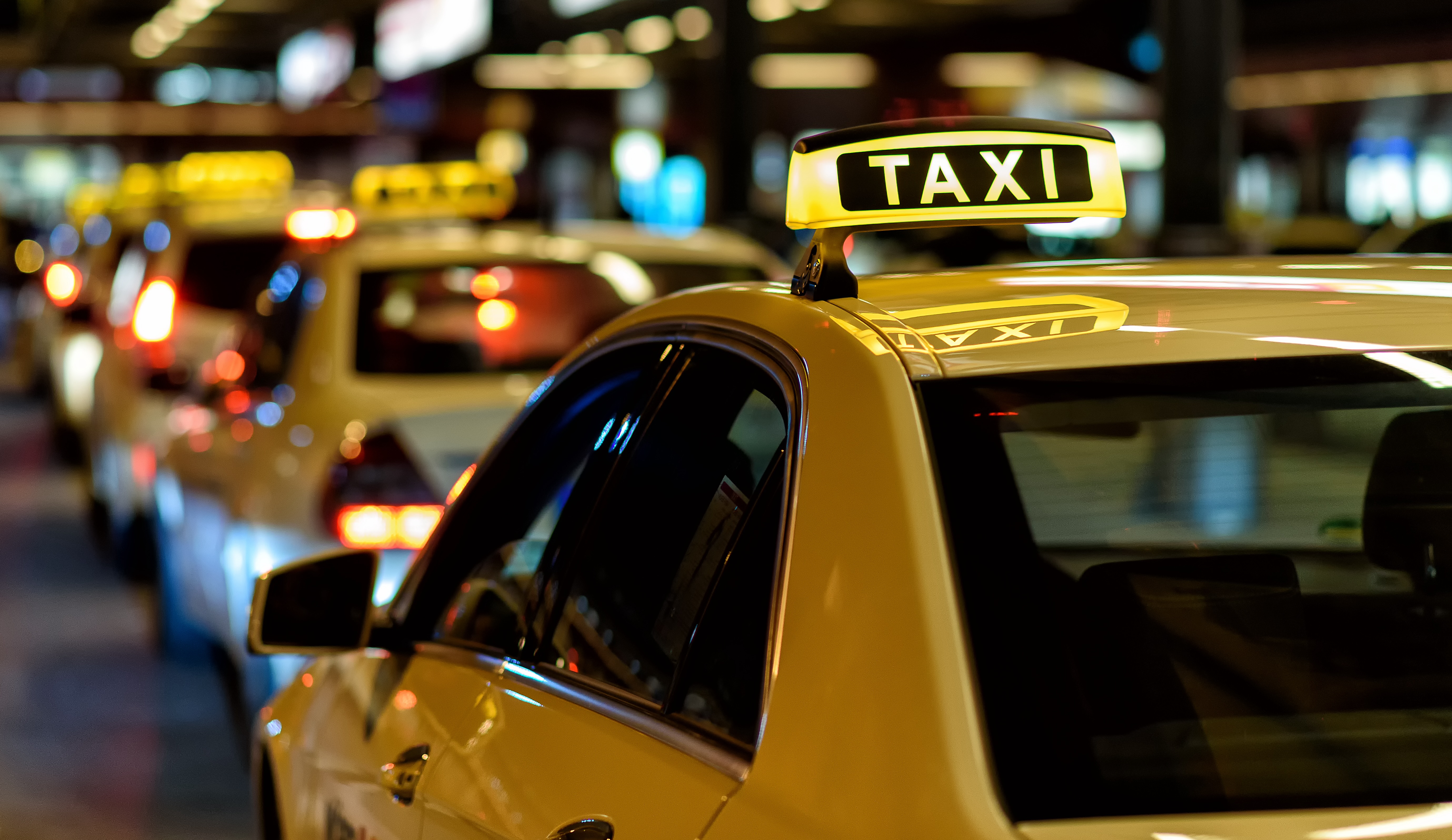 Torontonians lose $1.7 million to fake taxis