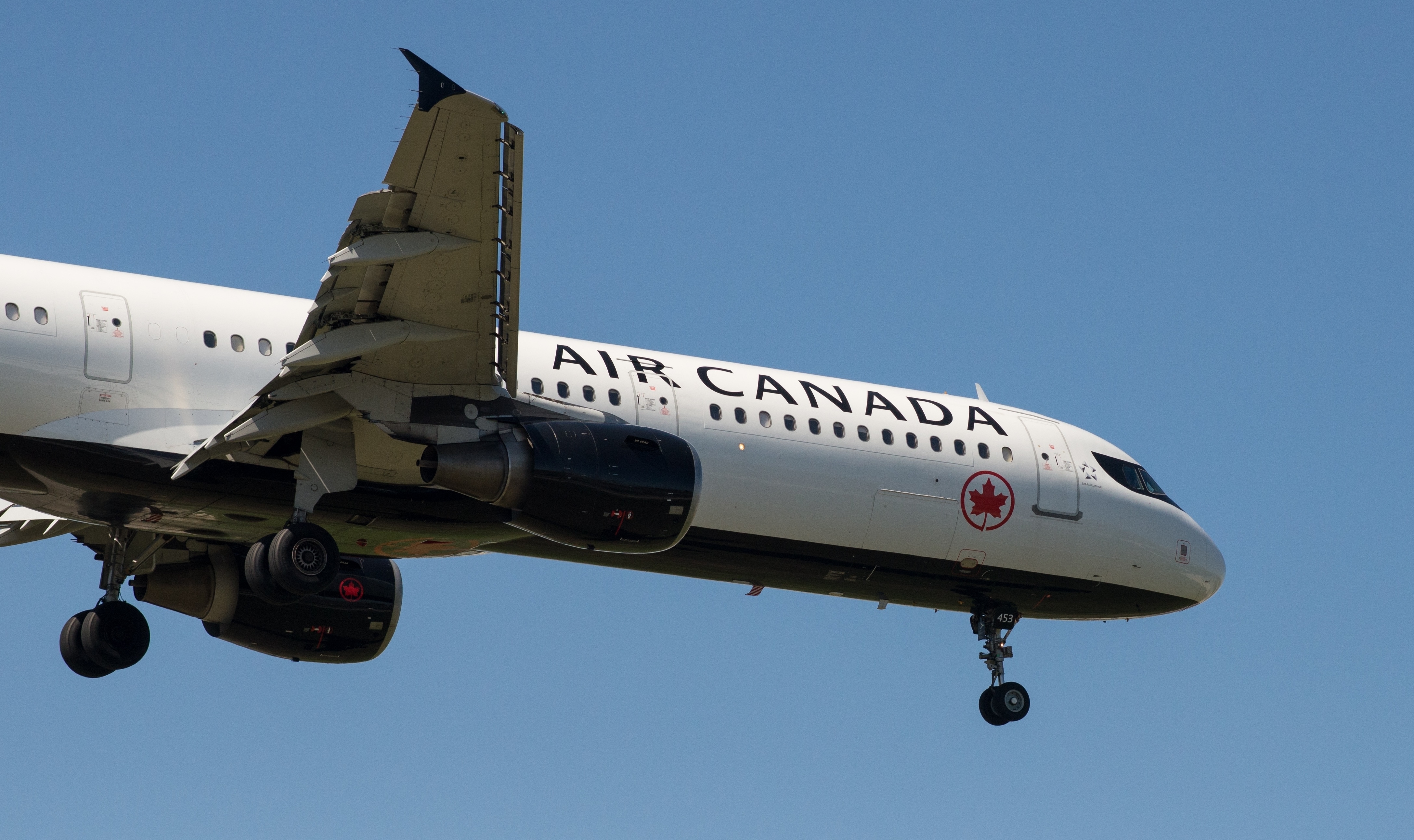 Canada welcomes back Chinese flights 