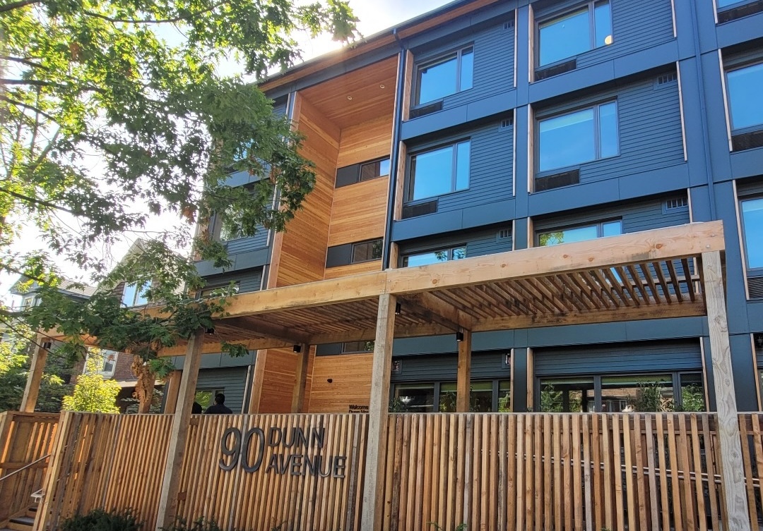 Toronto hospital hones in on homeless housing