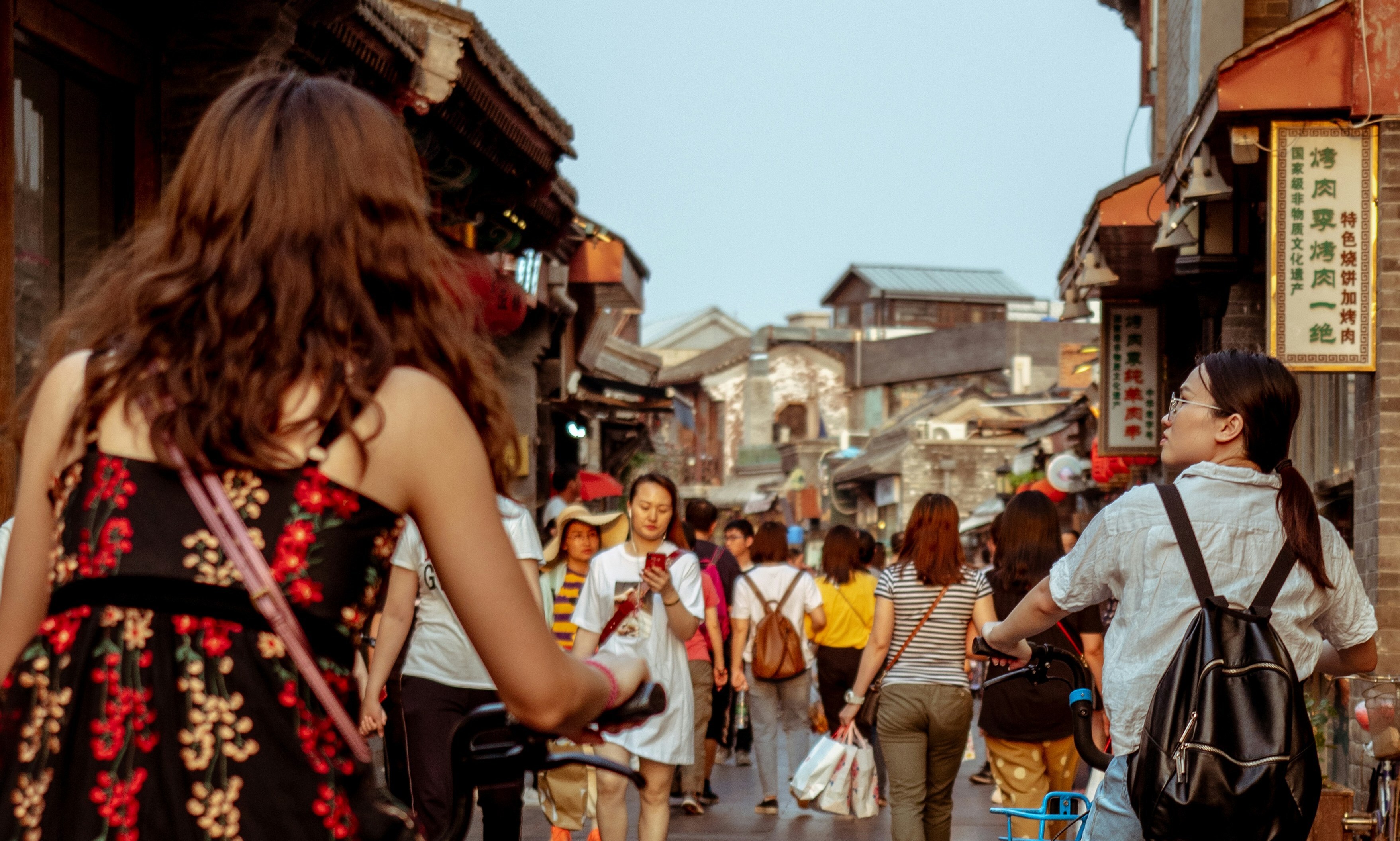 China does the population drop… again