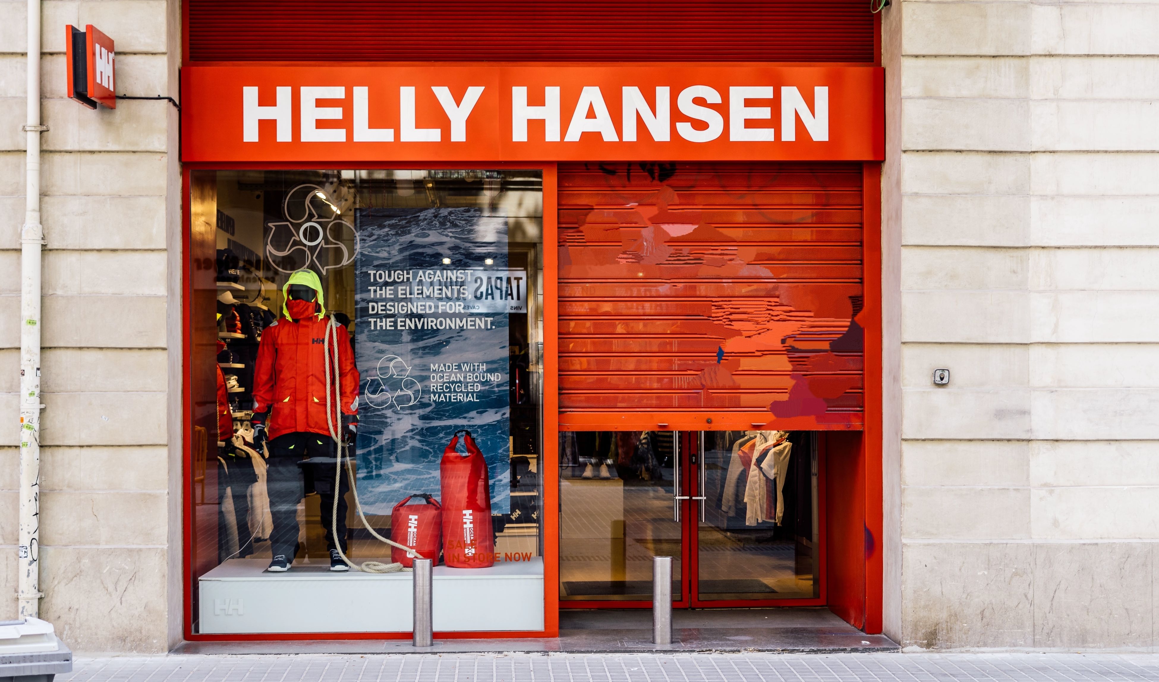Canadian Tire offloads Helly Hansen