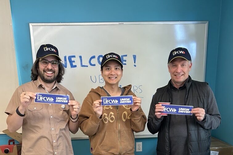 Uber drivers form first Canadian rideshare union