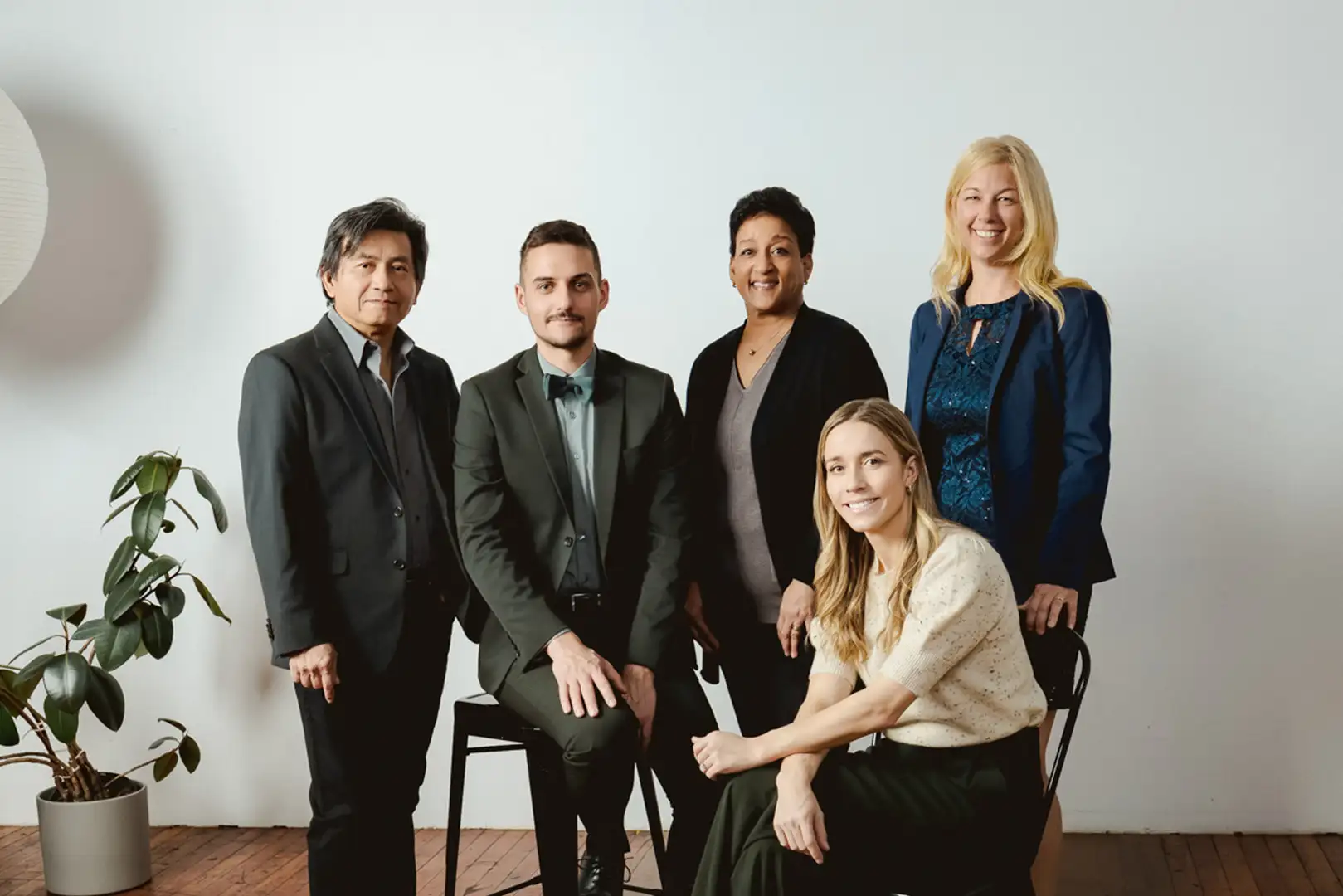 Tinh Nguyen, Olivier Lalancette, Magalie Michel, Marie-Claude Fournier, Caroline Guérard par Victoria Dimaano