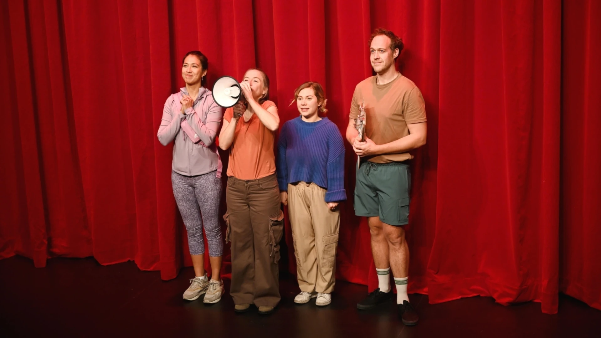 TBD Spectacle En Attendant La Cloche Video