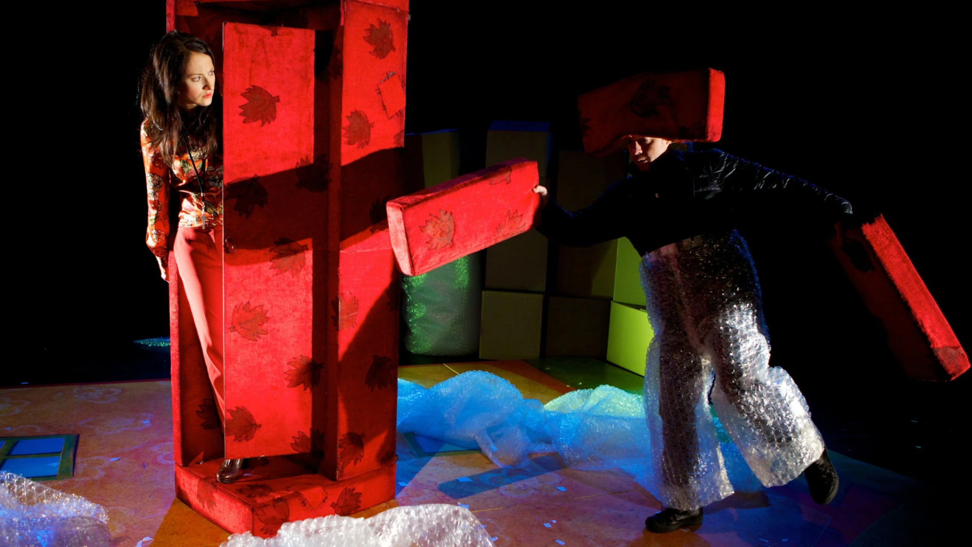 TBD Spectacle Petite Verite Inventee Video