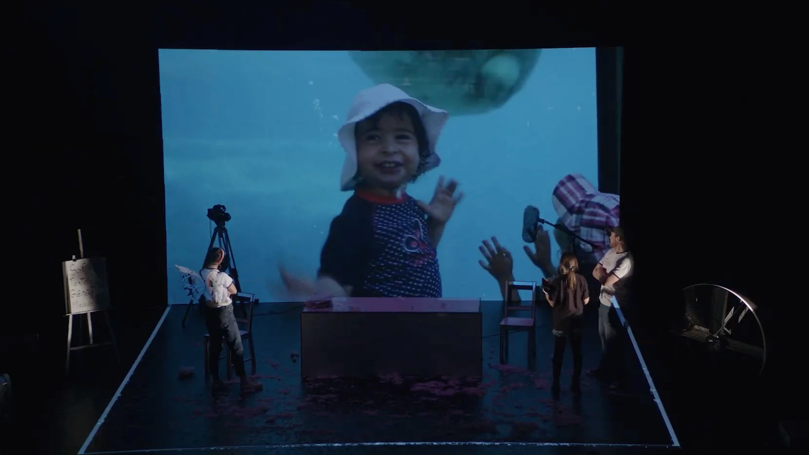 TBD Spectacle Tonne De Brique Video